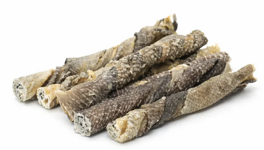Bâtonnet de peau de poisson séchée
